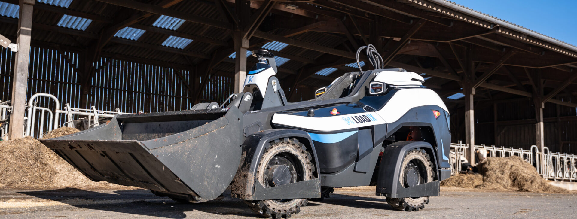 Loadix robot from Manurob in a farm